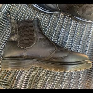 Dr Martens 2976 Chelsea Boots